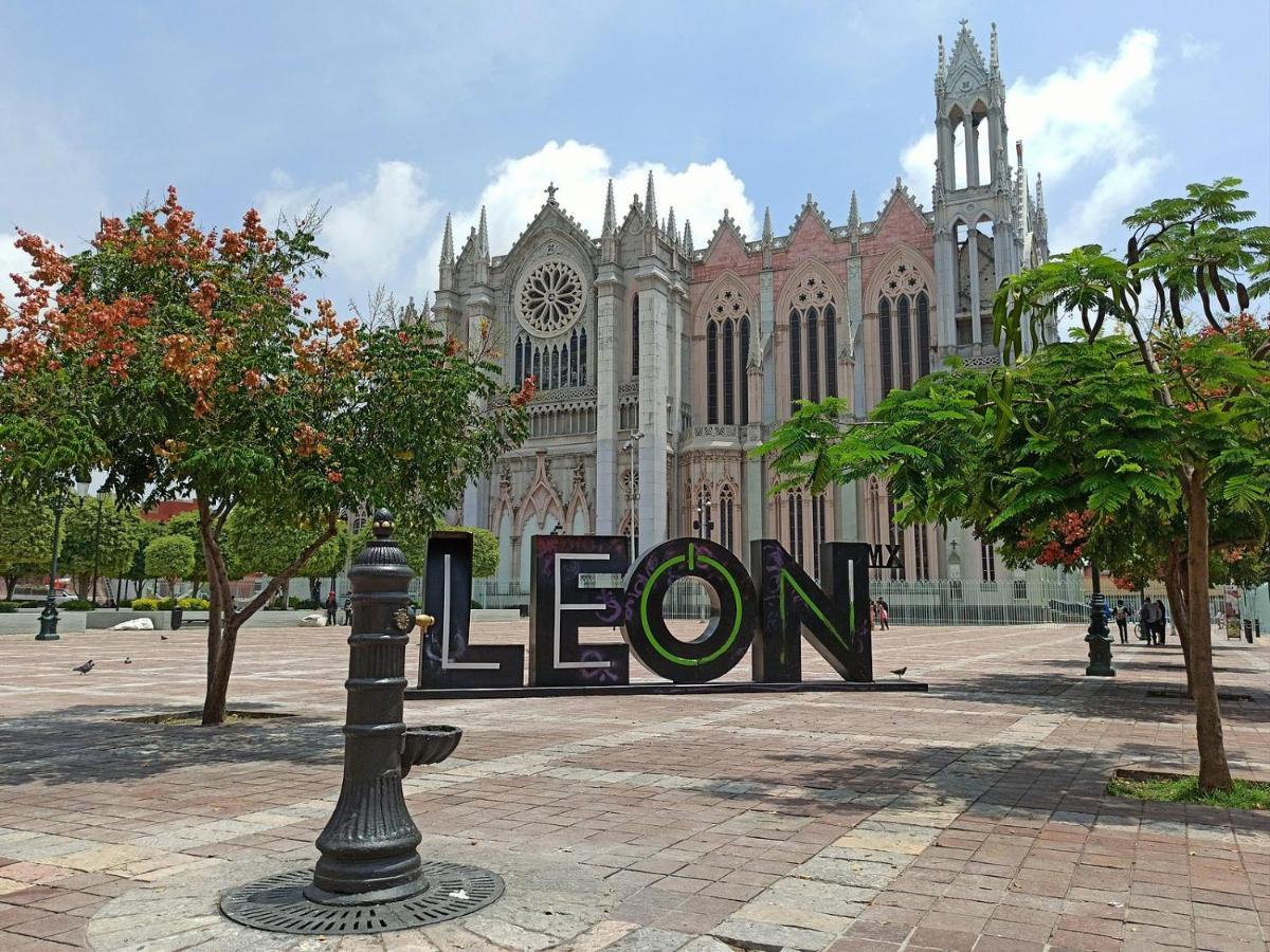 Hotel Tia Flora León Dış mekan fotoğraf
