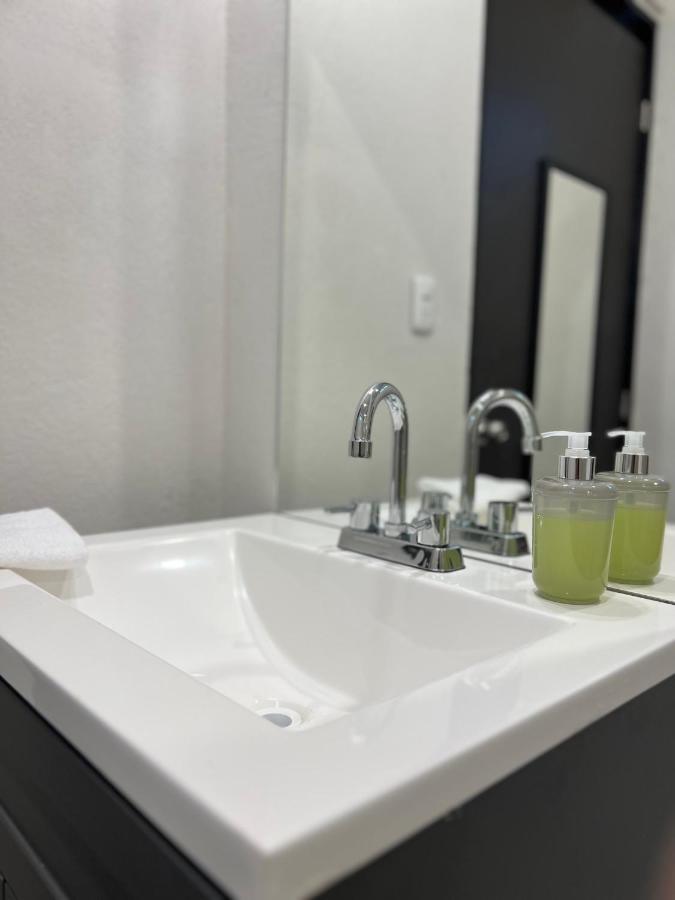 Hotel Tia Flora León Dış mekan fotoğraf
