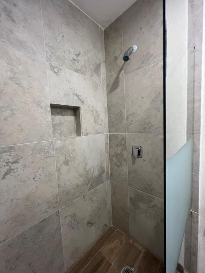 Hotel Tia Flora León Dış mekan fotoğraf