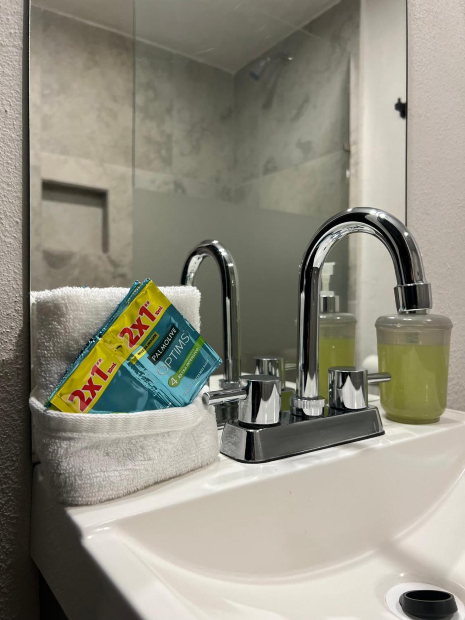 Hotel Tia Flora León Dış mekan fotoğraf